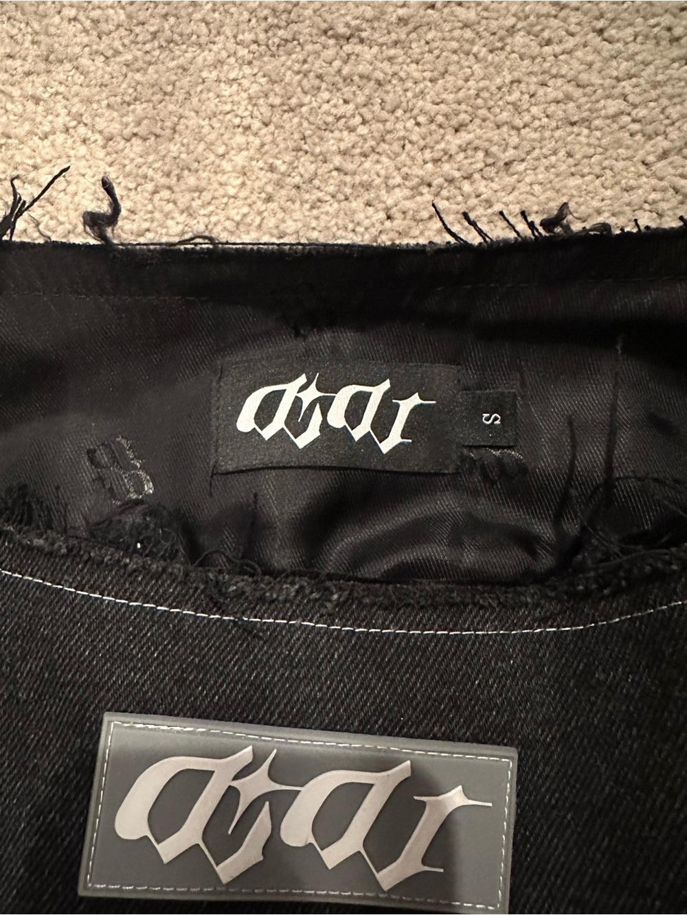 Didu Black Denim Mini Skirt with Contrast Stitching - Picture 3 of 3